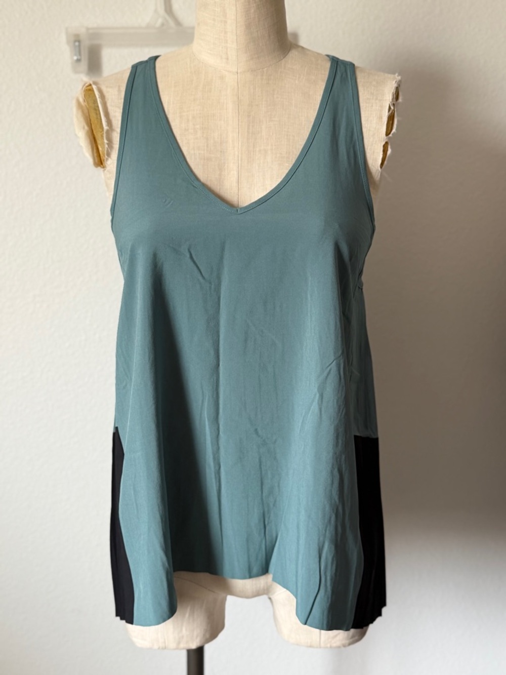 Athlete Two Toned High Low Top